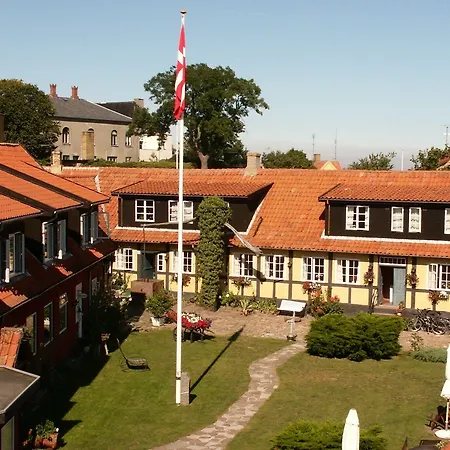 Konukevi Slaegtsgaarden 2*