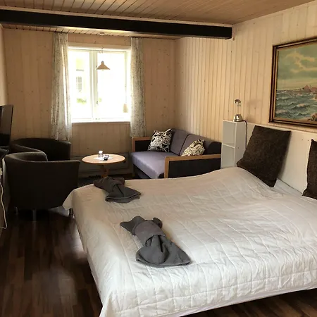 Slaegtsgaarden Konukevi 2*