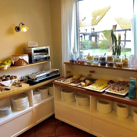 Slaegtsgaarden Konukevi Allinge-Sandvig