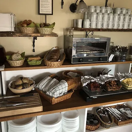 Slaegtsgaarden Konukevi 2*