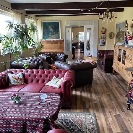 Slaegtsgaarden Allinge-Sandvig